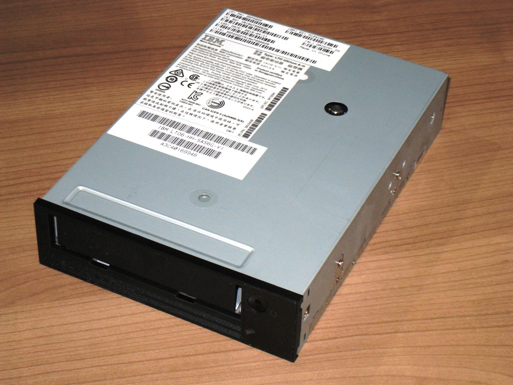 中古 IBM LTO7 38L7509 内蔵 SAS 5インチ