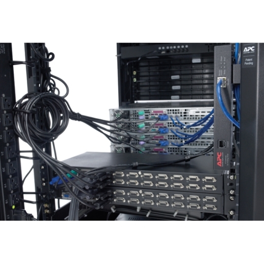 取寄 シュナイダーエレクトリック AP5263 APC KVM Daisy-Chain ケーブル - 1.8 m