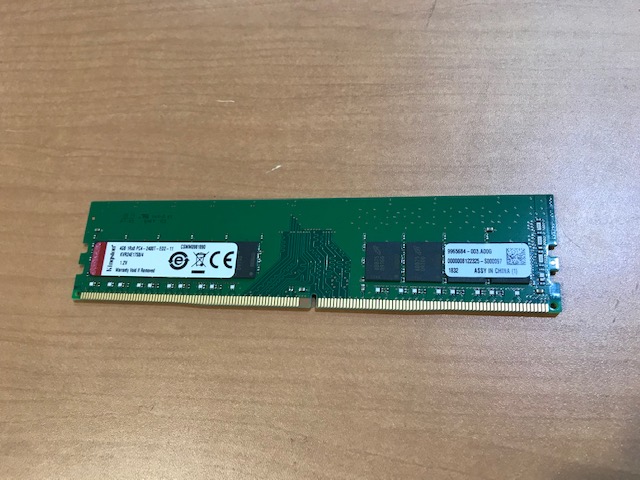 新品 PC4-19200 DDR4-2400 ECC 4GB