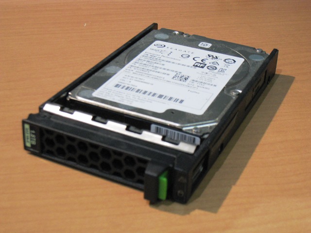 中古 FUJITSU PRIMERGY向け 2.5インチ 600GB 10K トレイV2