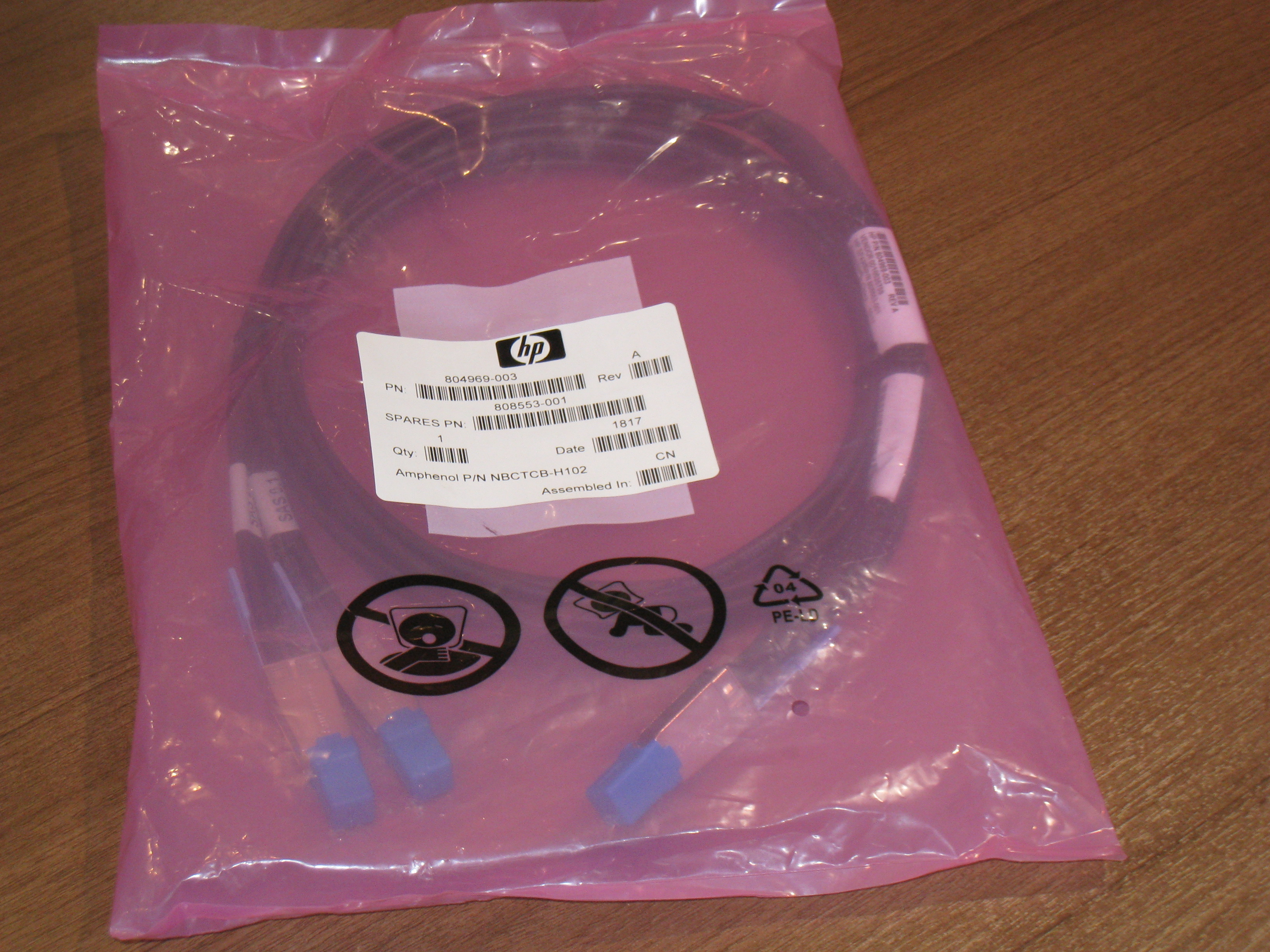 限定特価 HP K2R00A SFF8644-Dual 2-lane SFF8644 SAS Cable 2m