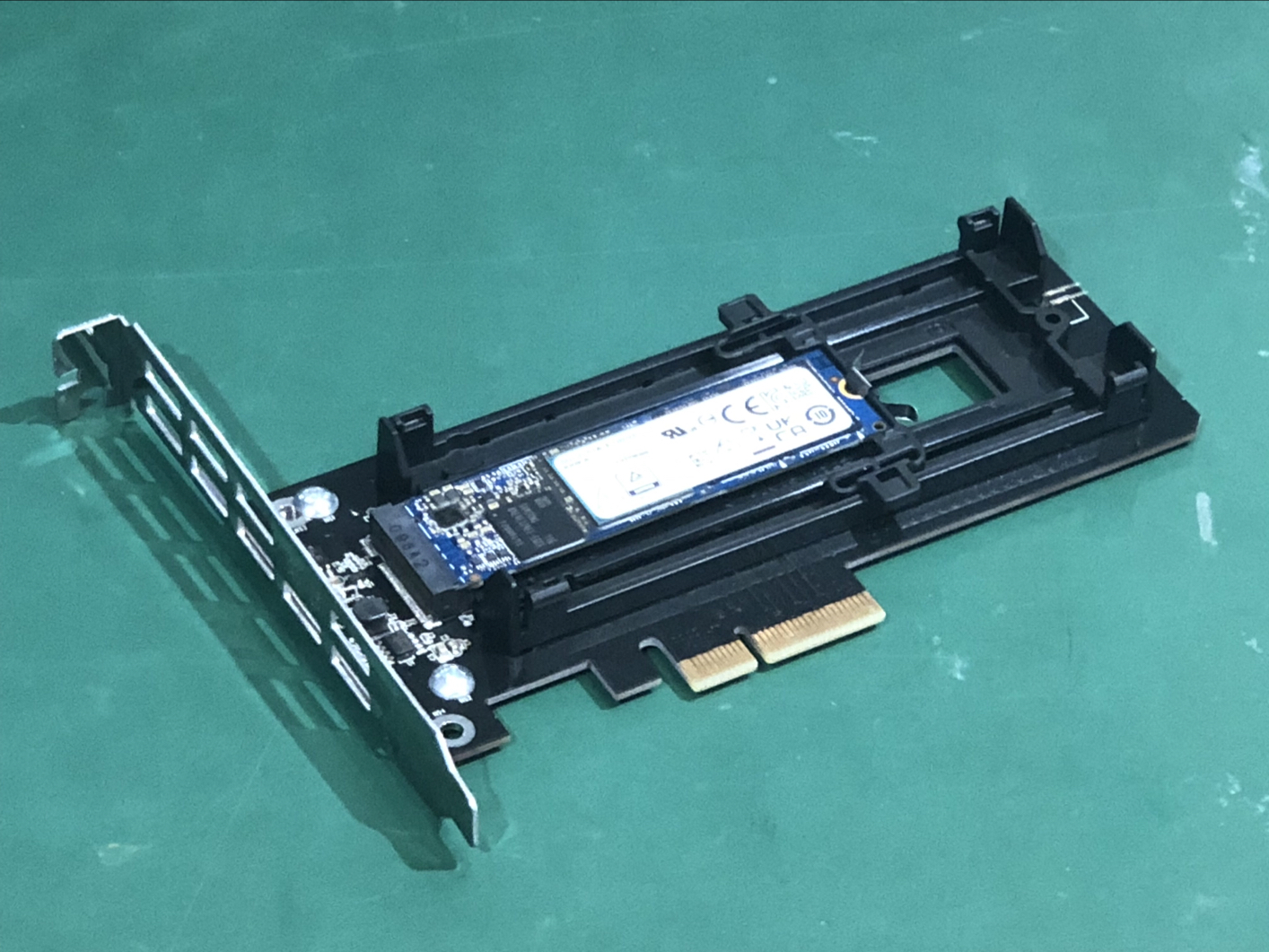 取寄 ICYDOCK MB987M2P-1B NVMe変換カード