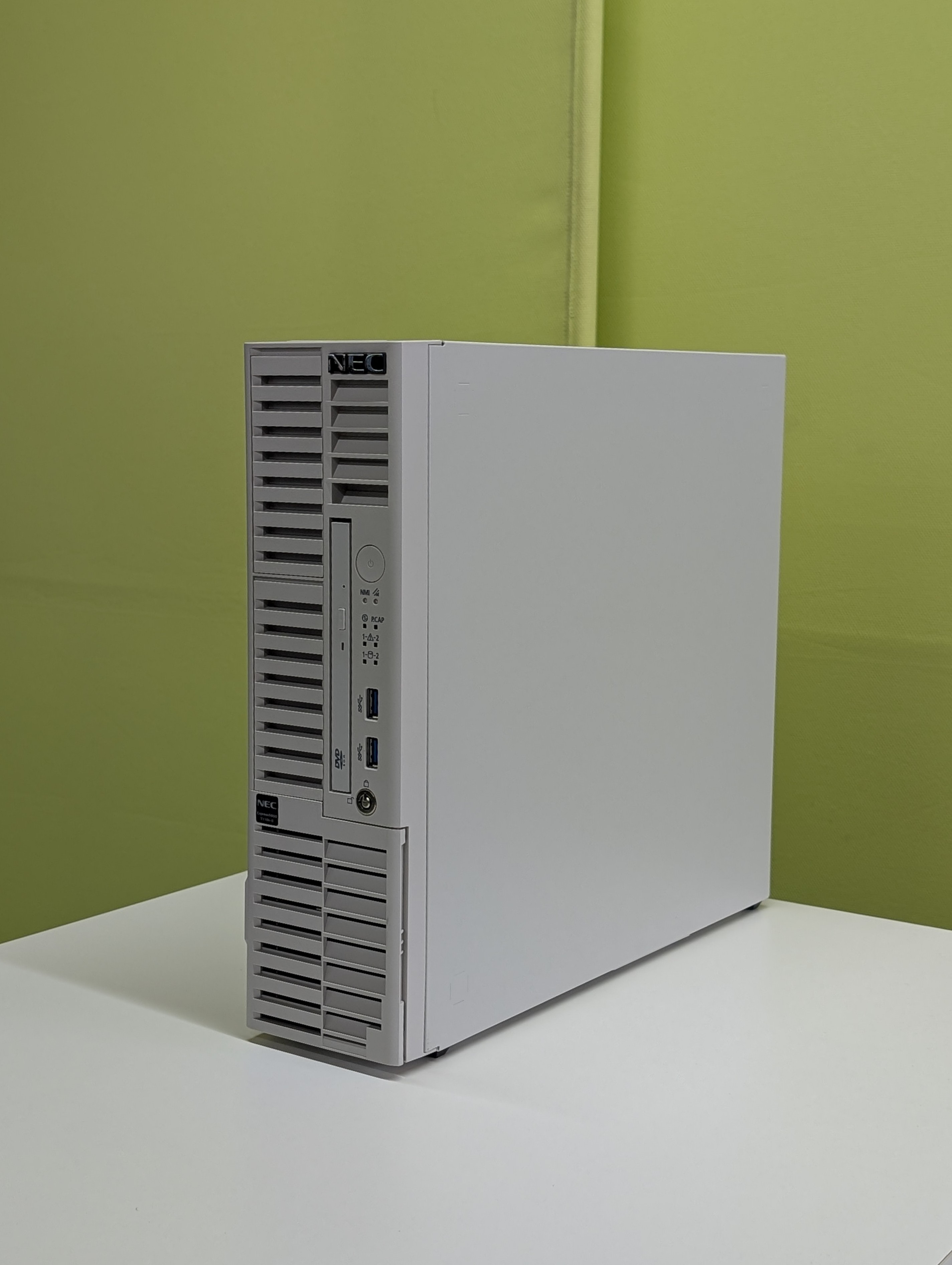 【WS2019付き！在庫！】NEC NP8100-2887YPVY Express5800/T110K-S/E-2314/16G/600Gx3/RAID/WS2019