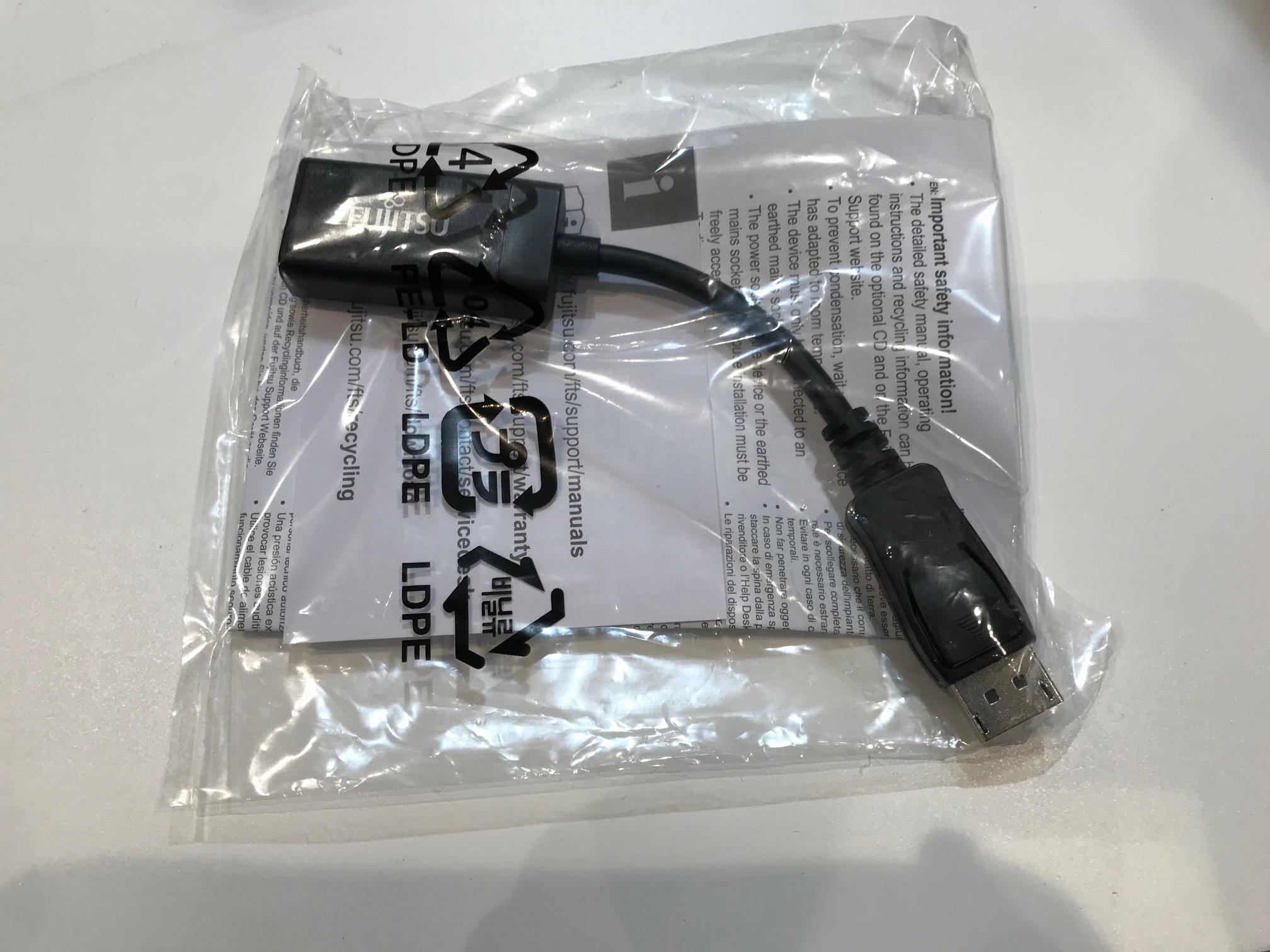 新品 富士通 PY-CBD004 DisplayPort-VGA変換ケーブル