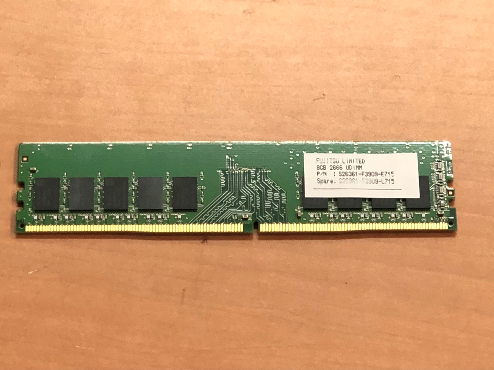 お買得!!【箱無し】 FUJITSU PY-ME08UF DDR4-2666 ECC 8GB（PYBME08UF）