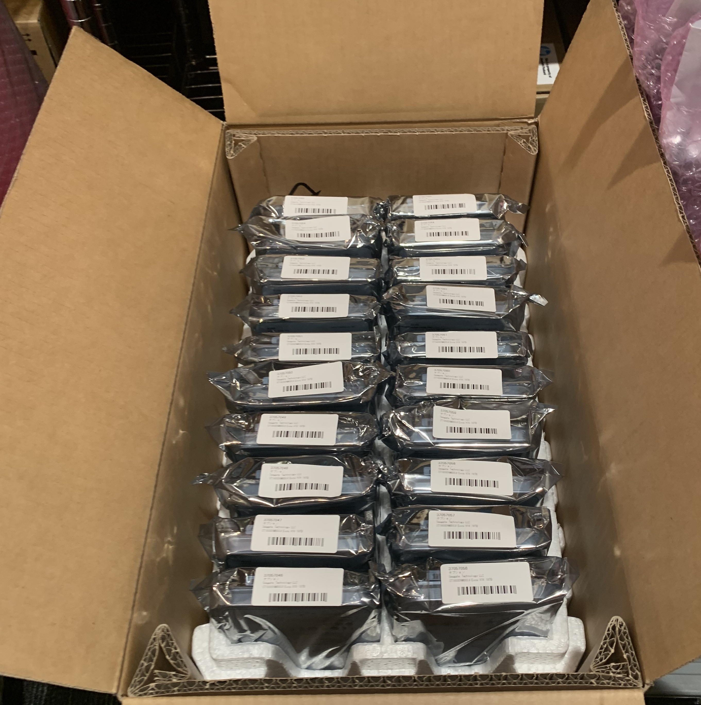 【3年間保証】在庫 Seagate Exos X18 ST18000NM000J 18TB NL-SATA 【メーカー再生品】