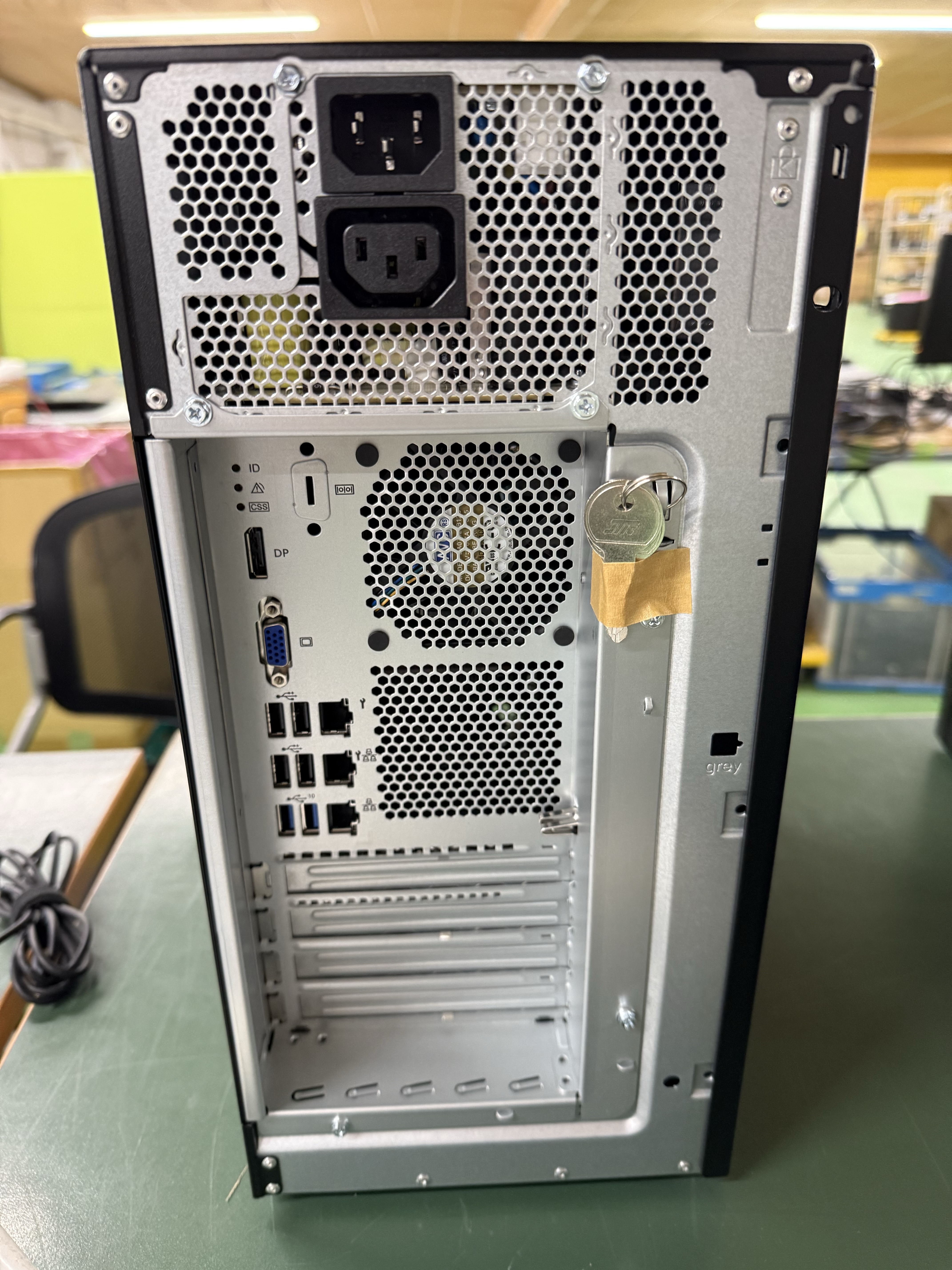 【即納可能 メモリ64GB SSD RAID1】新品 Fujitsu PRIMERGY(プライマジー) TX1310 M5 Xeon E-2324G 3.1GHz 4C/4T 64GB SSD1.92TB RAID1