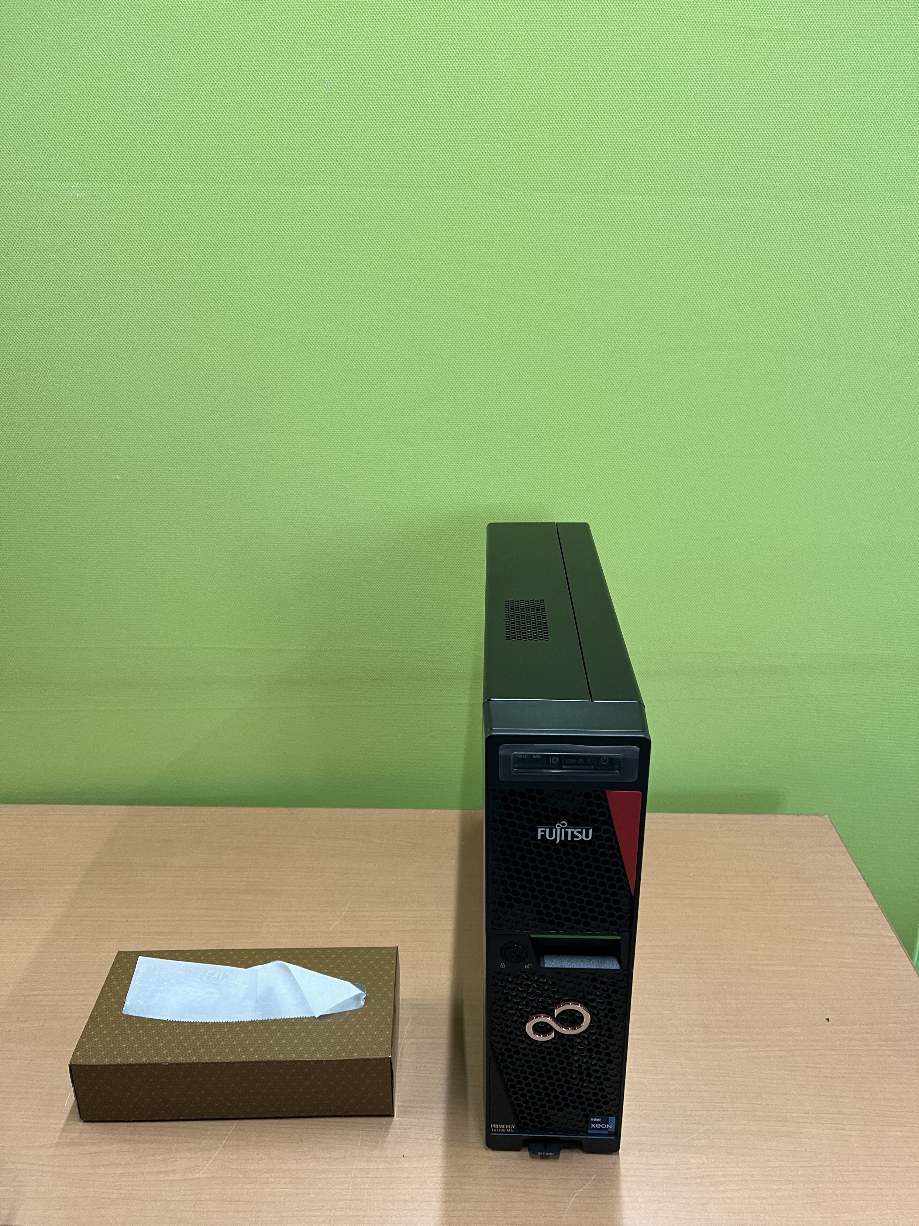 中古 Fujitsu PRIMERGY(プライマジー) TX1320 M5 Pentium G6405 4.1GHz 2C/4T 8GB 2TBx2