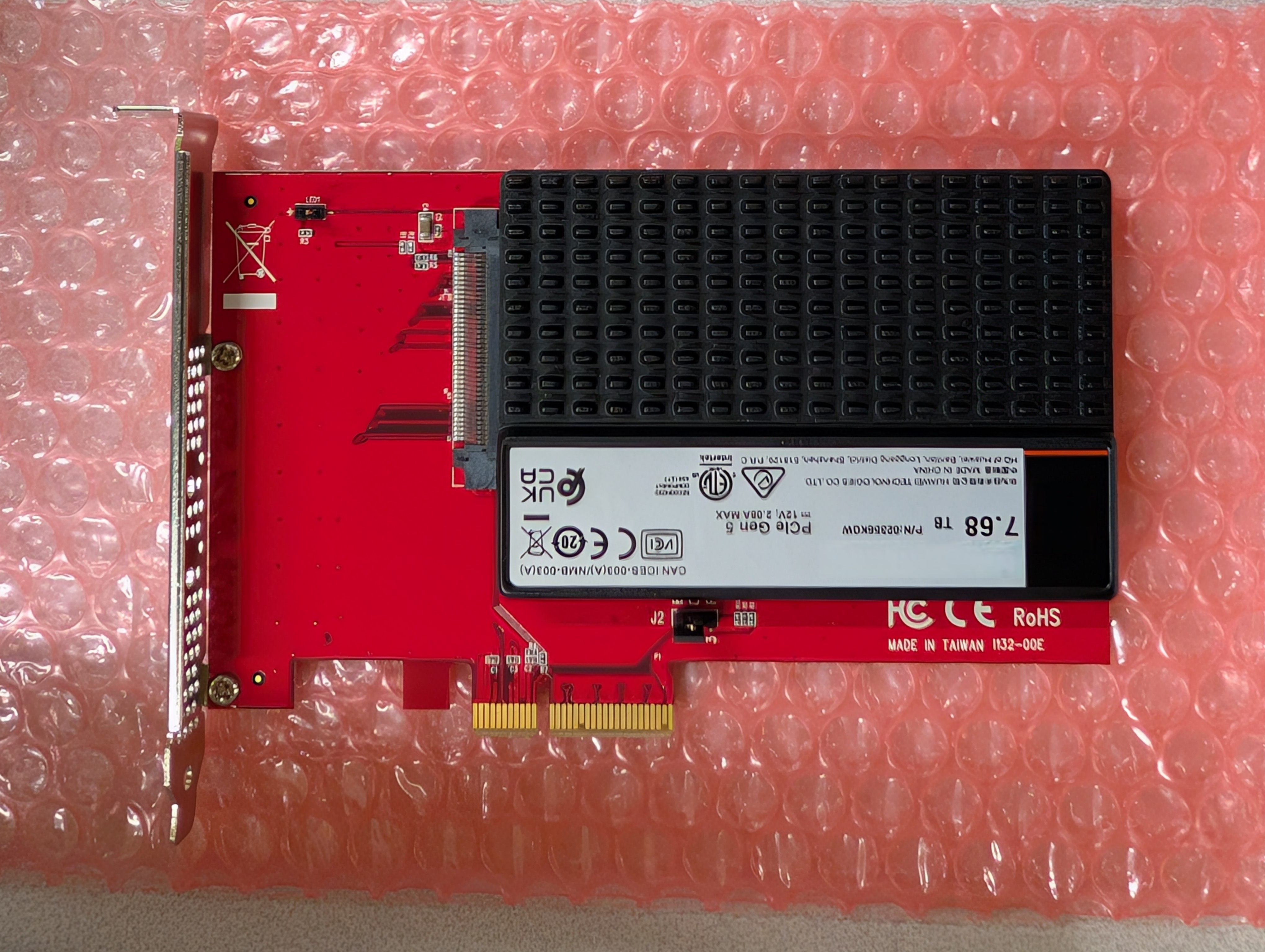 新品 サーバー取り外し品 7.68TB NVMe PCI-E Gen5 U.2＋PCI-E Gen3変換マウンタ