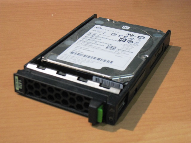 PRIMERGY(プライマジー) RX xxxx Mx等世代の2.5インチHDD トレイ付き 容量別選択ページ