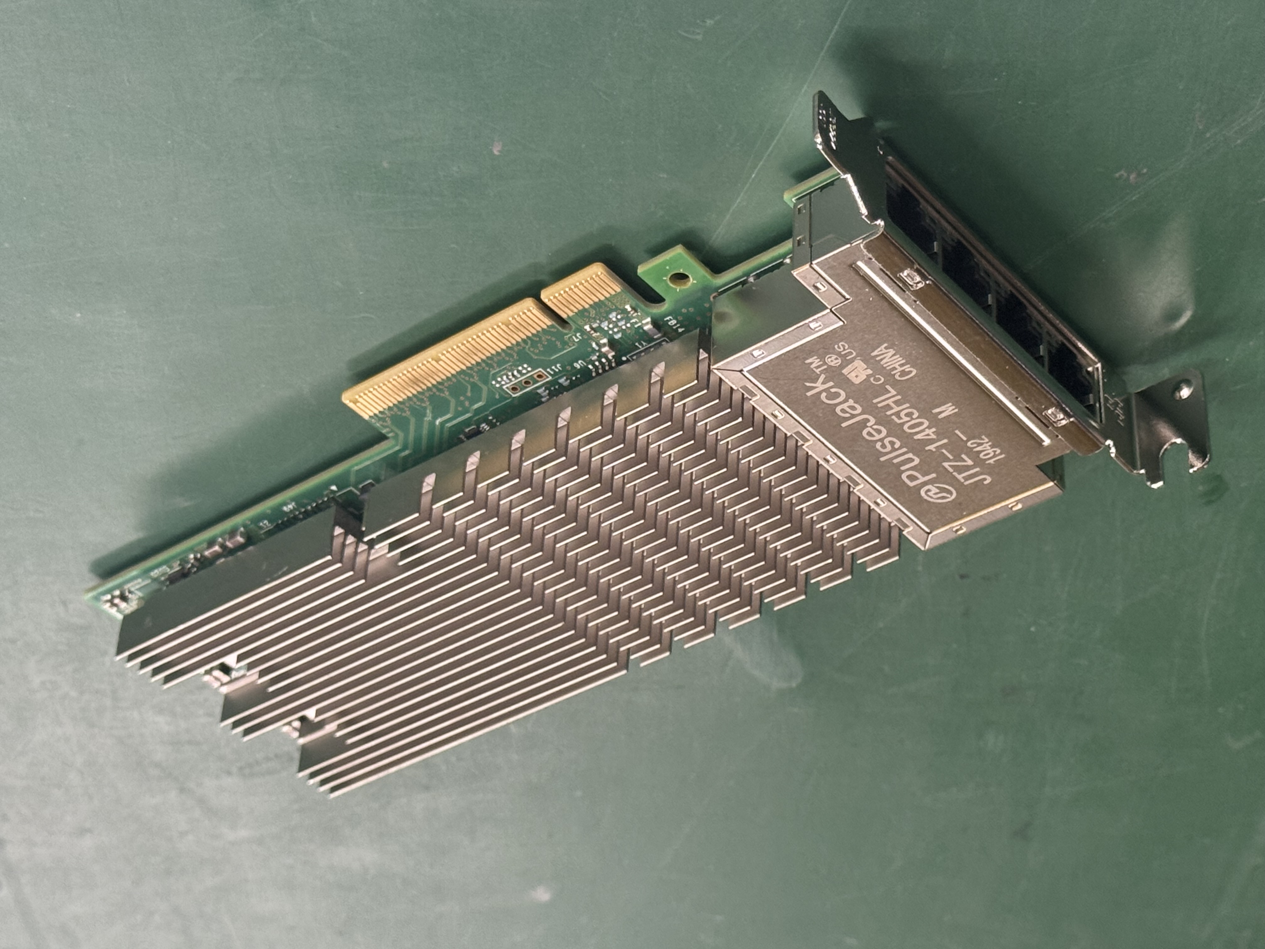 中古 Intel X710-T4 ロープロファイルのみ
