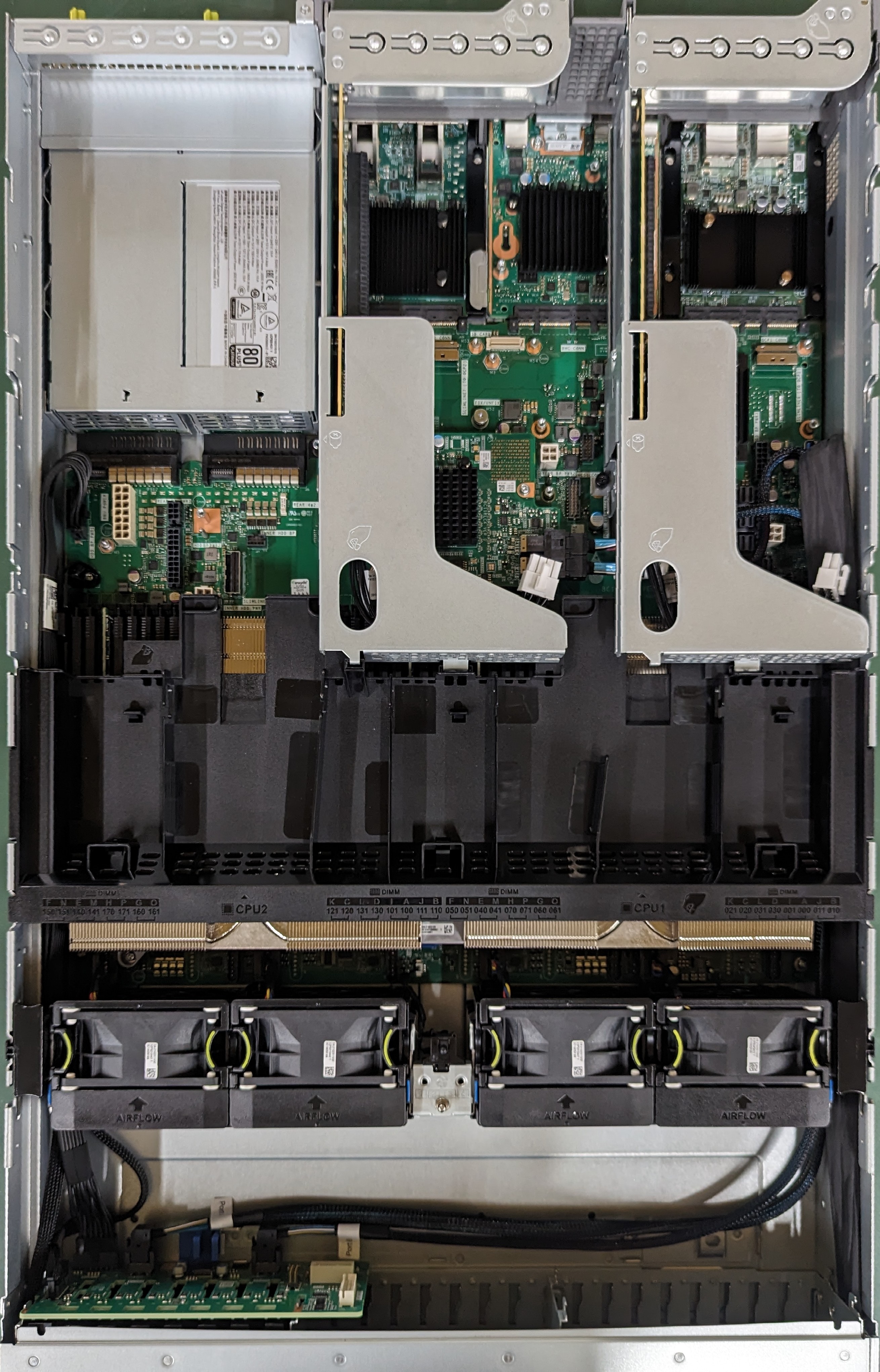【1台限定 在庫即納】xFusion FusionServer 2288H V6 2.5*8 18コア2CPU 2GPU対応 3年訪問修理