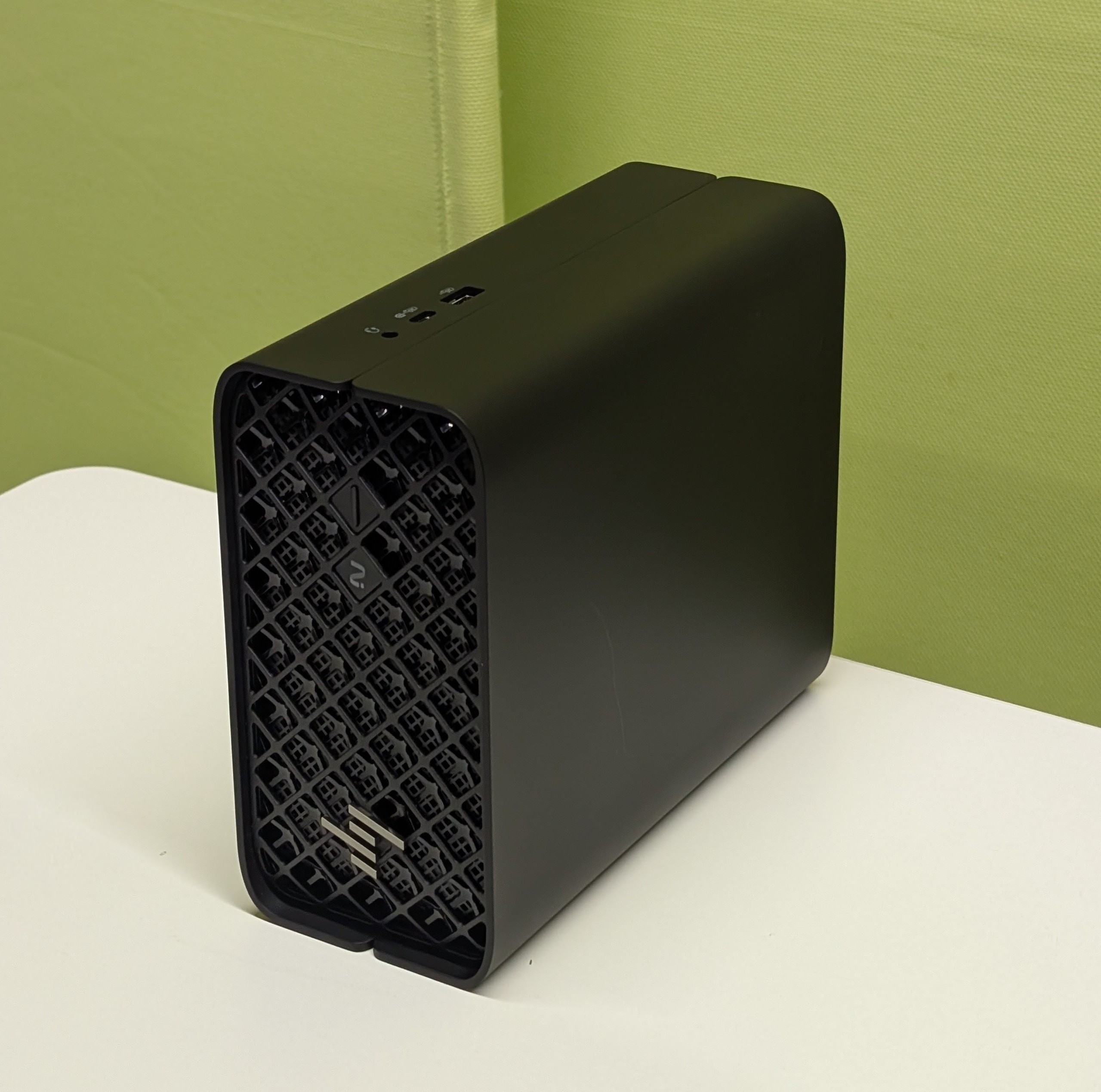 【otto認定中古】HP BT1F9PT#ABJ Z2 Mini G1a Workstation Ryzen AI Max PRO 385 /64GB/1TB ZT x2/Win11【純正箱付 美品】